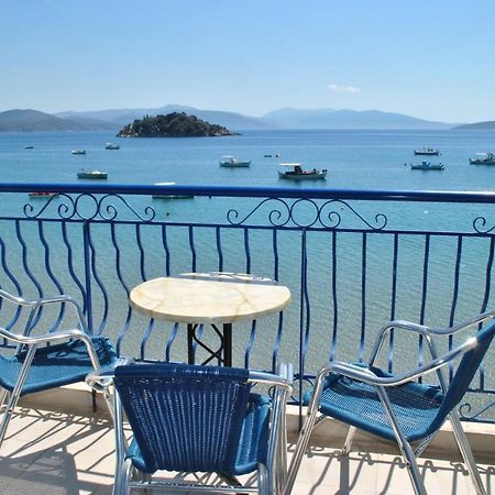 Hotel Aris トロン エクステリア 写真
