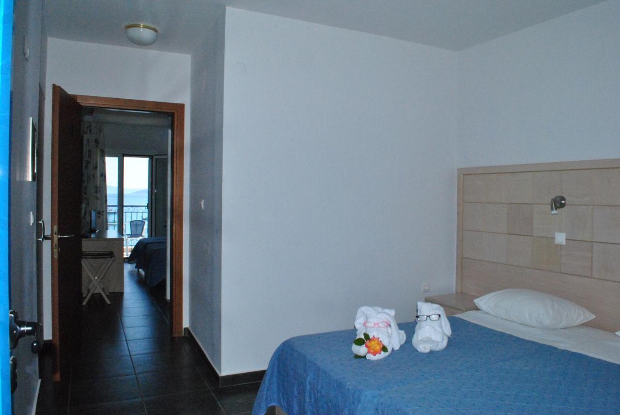 Hotel Aris トロン エクステリア 写真